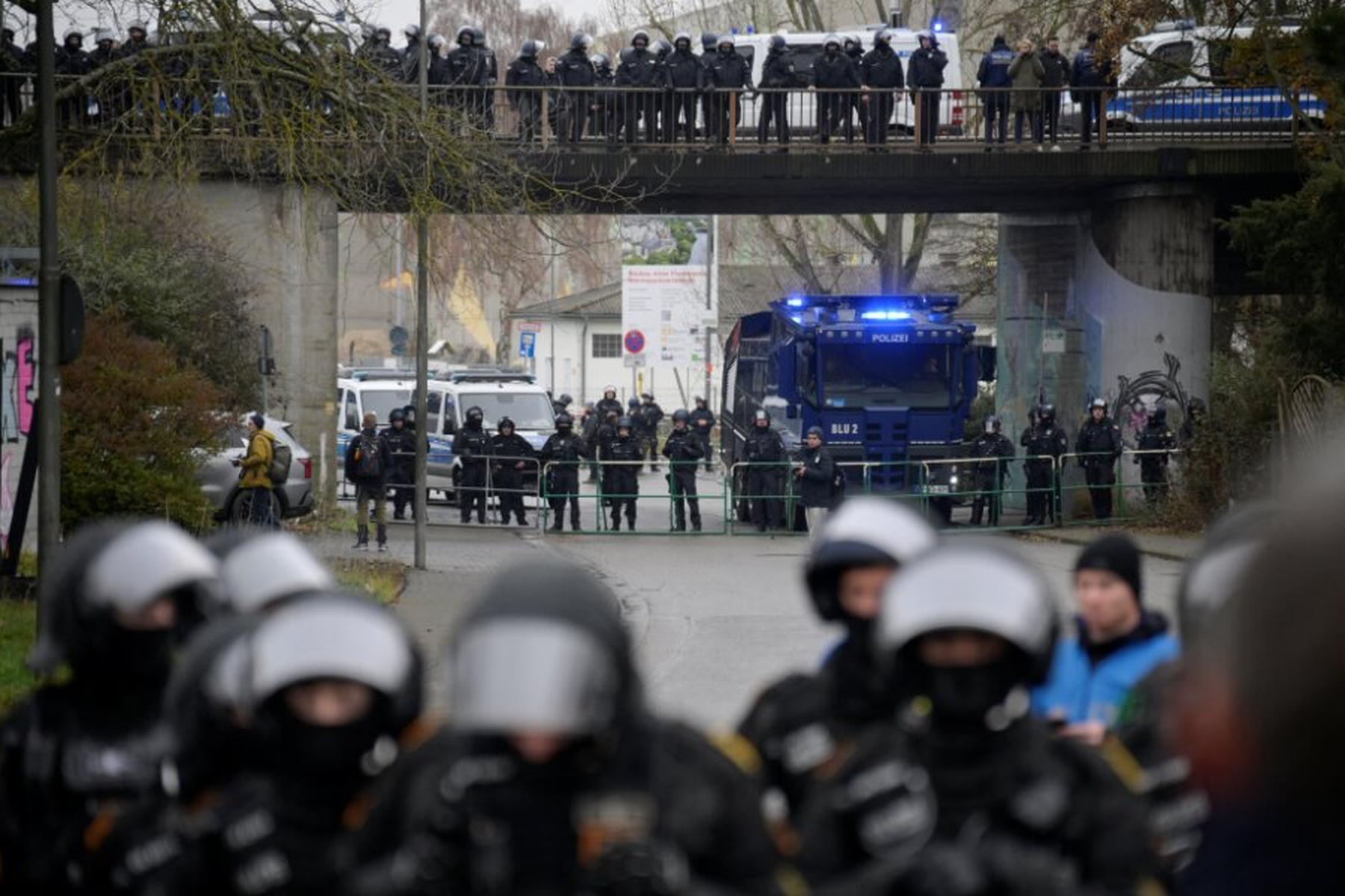 Gießen: Proteste rund um Gründungstreffen von AfD-Jugend in Gießen