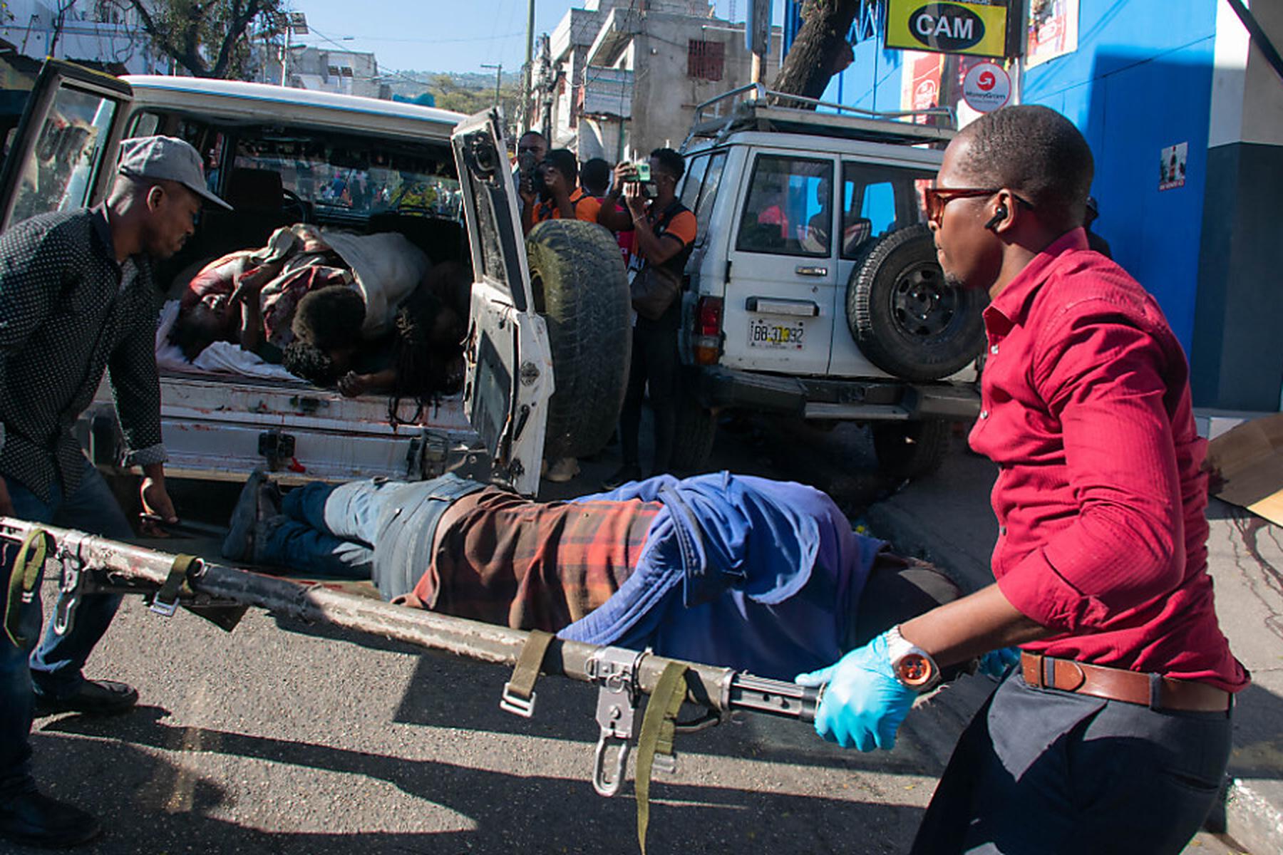 Port-au-Prince: Banden in Haiti griffen reiche Viertel an: 14 Tote