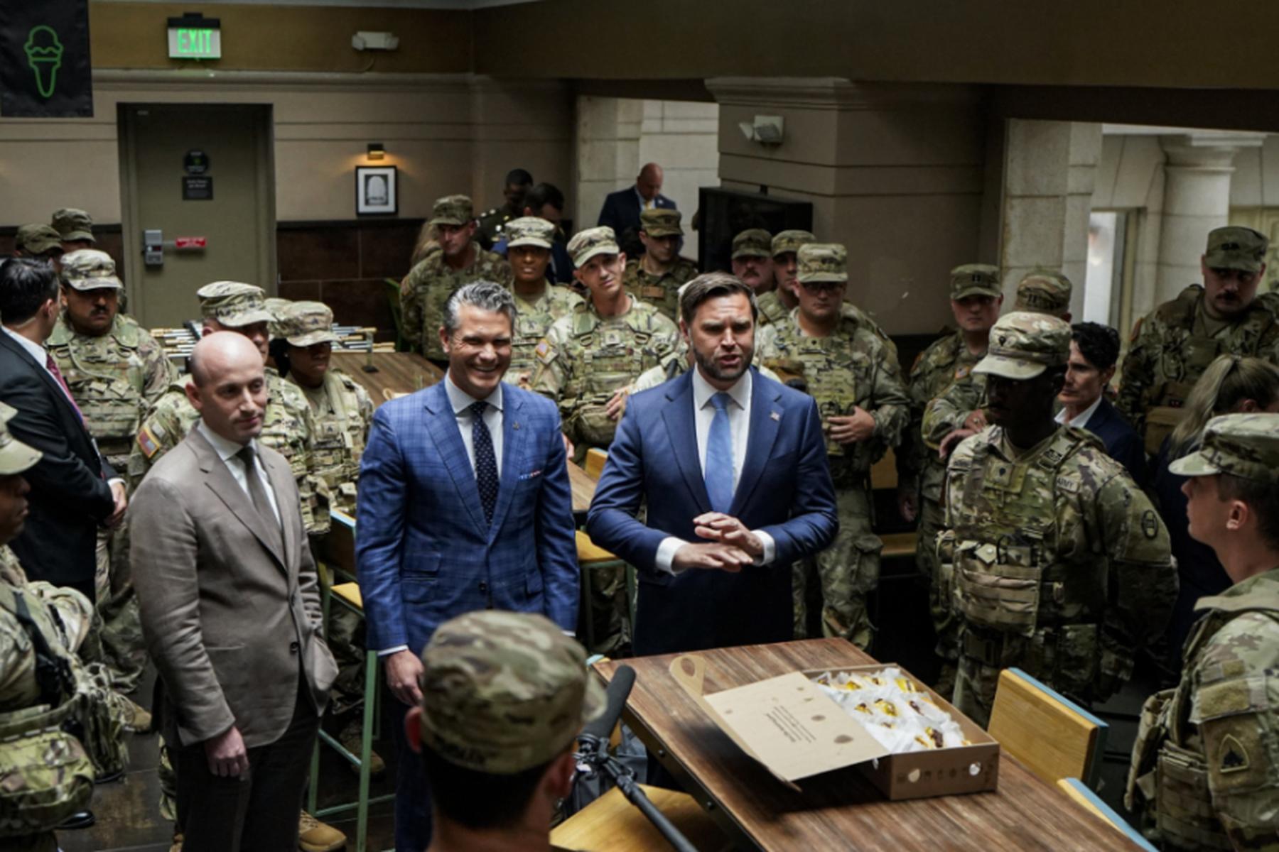 Washington: Vance und Hegseth bei Nationalgarde: Buhrufe in Washington