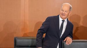 Regierungserklärung des deutschen Kanzlers nach Ampel-Aus | Der deutsche Kanzler Olaf Scholz hielt am Mittwoch eine - etwas verspätete - Bundestag-Rede