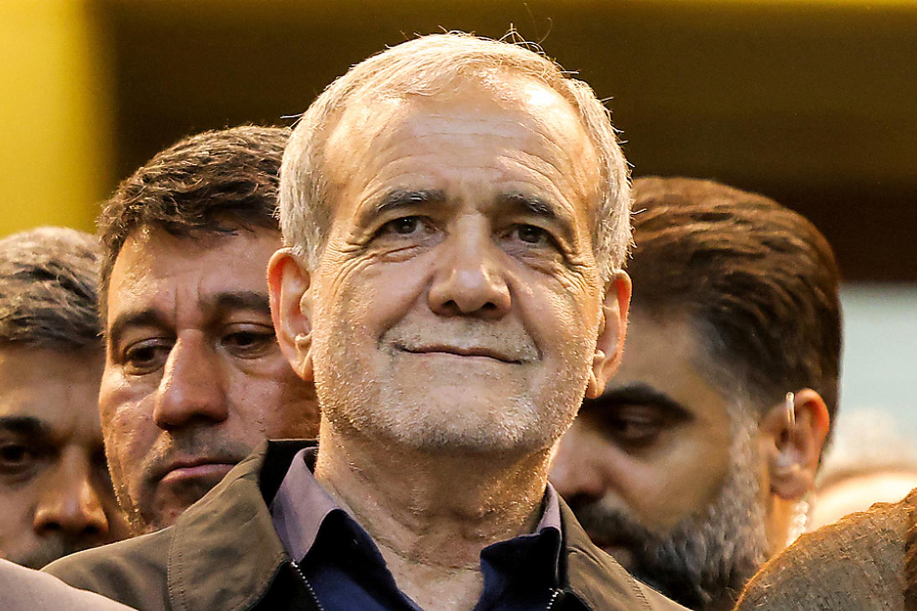 Teheran: Pezeshkian zum neuen iranischen Präsidenten ernannt