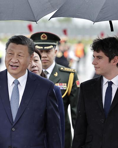 Chinas Präsident Xi ist seit Sonntag in Paris