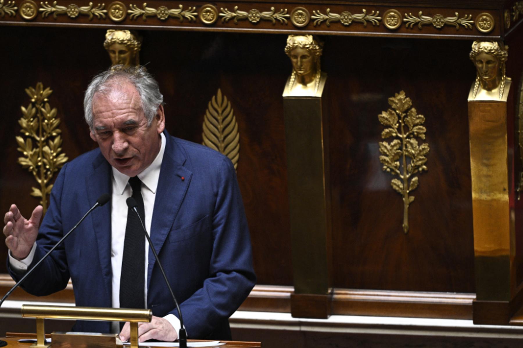 Paris: Frankreichs Regierung droht bei Vertrauensfrage zu stürzen