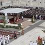 Franziskus bei der liturgischen Feier auf dem Petersplatz | Franziskus bei der liturgischen Feier auf dem Petersplatz
