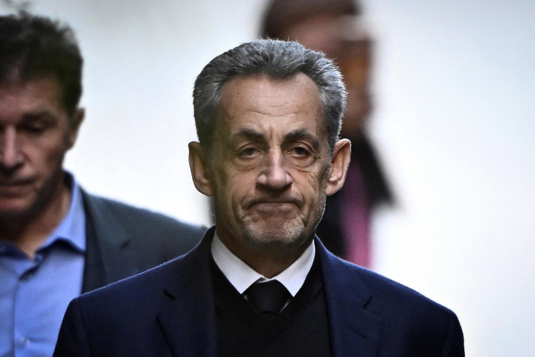 Paris: Ex-Präsident Sarkozy zu sechs Monaten Haft verurteilt
