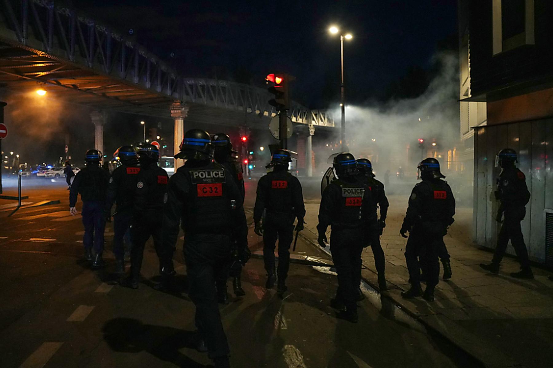 Paris: Frankreichs Polizei rüstet sich für Unruhen bei Wahlen