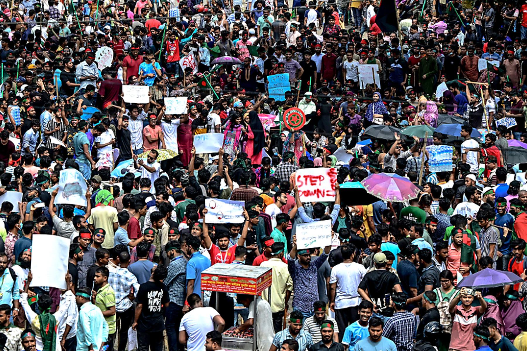 Dhaka: Ausgangssperre nach blutigen Ausschreitungen in Bangladesch