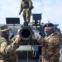 Militärausgaben und Zahl der Soldaten in der Ukraine extrem hoch | Militärausgaben und Zahl der Soldaten in der Ukraine extrem hoch