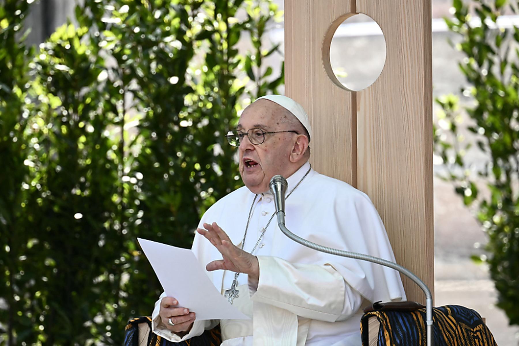 Vatikanstadt/Verona: Papst übernimmt Vorsitz von