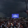 Sturm verhinderte Wahlkampfveranstaltung von Trump | Sturm verhinderte Wahlkampfveranstaltung von Trump