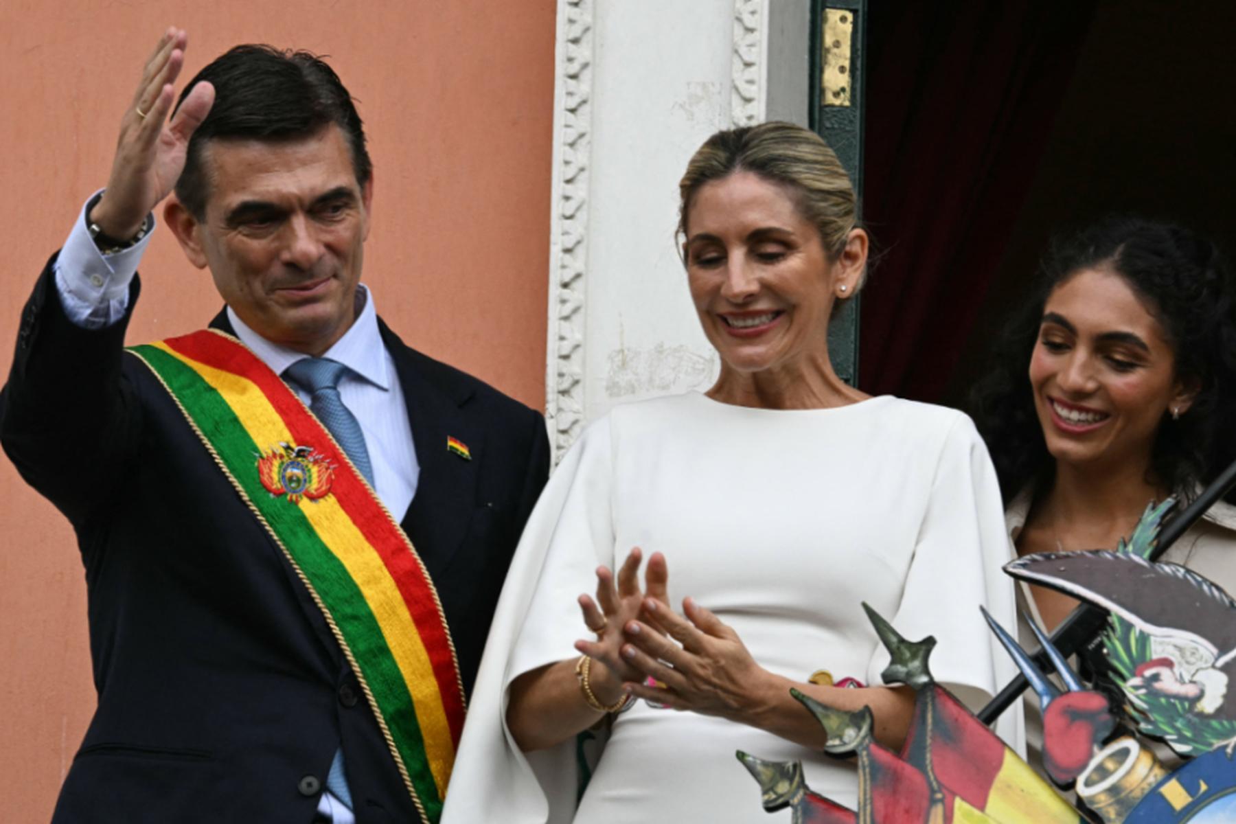 Christdemokrat Rodrigo Paz prevzel predsedniški položaj v Boliviji, ZDA obnovile diplomatske odnose