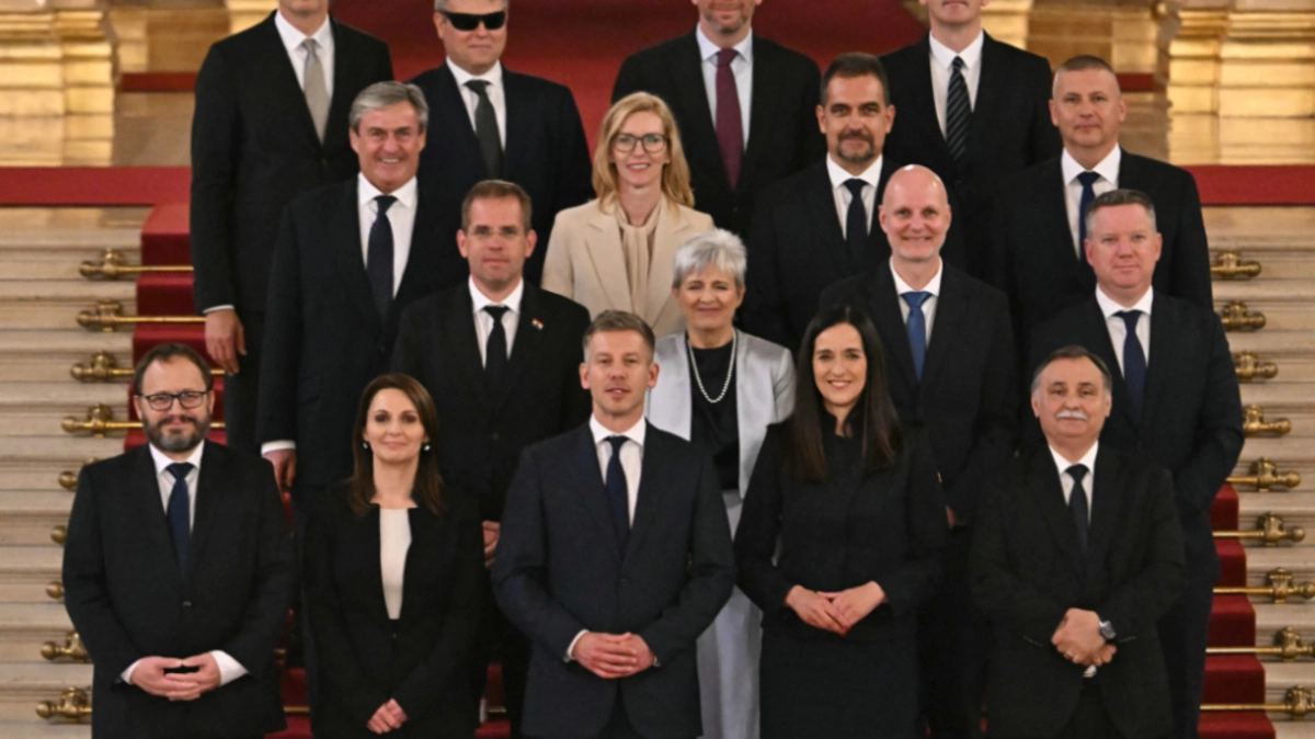 Ungarns neue Regierunng bei Angelobung am Dienstag | Ungarns neue Regierunng bei Angelobung am Dienstag