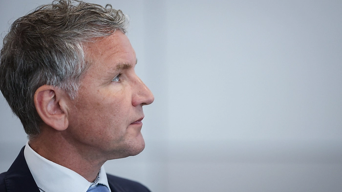 Höcke will von historischer Bedeutung des Spruchs nichts gewusst haben | Höcke will von historischer Bedeutung des Spruchs nichts gewusst haben