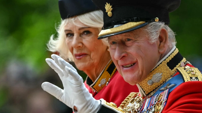 König Charles und Königin Camilla bei der Parade in London | König Charles und Königin Camilla bei der Parade in London