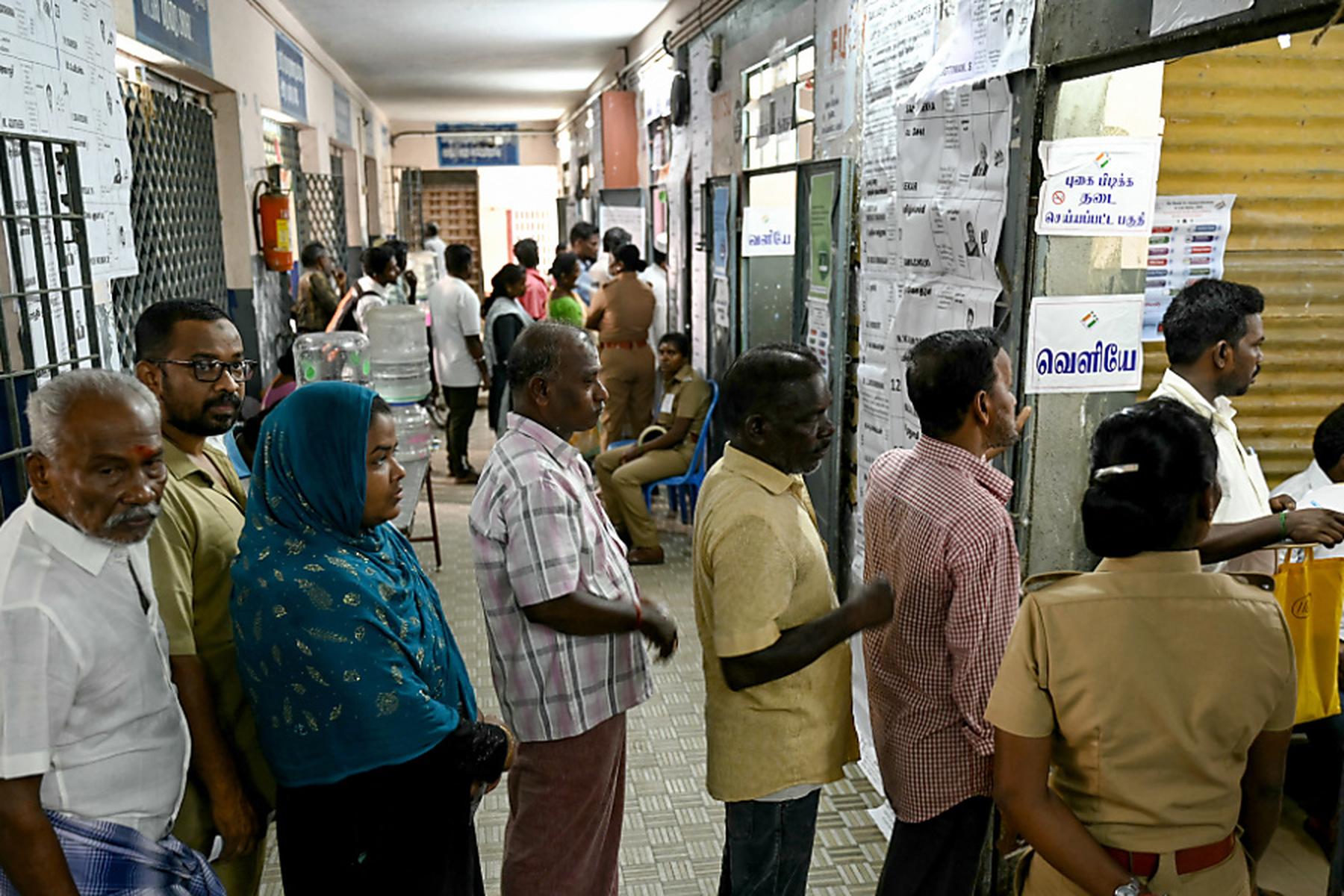 Neu-Delhi: Parlamentswahl in Indien angelaufen