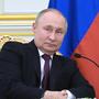 Präsident Wladimir Putin wird bei Wahl vermutlich im Amt bestätigt | Präsident Wladimir Putin wird bei Wahl vermutlich im Amt bestätigt