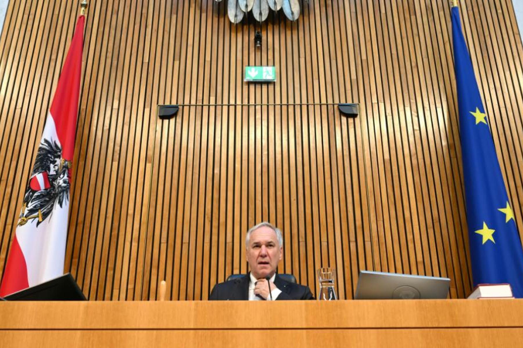 Wien: Spitzendiskussion über "Ikone" Neutralität im Parlament