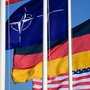 Die Flagge der NATO und jene ihrer Bündnis-Mitglieder | Die Flagge der NATO und jene ihrer Bündnis-Mitglieder