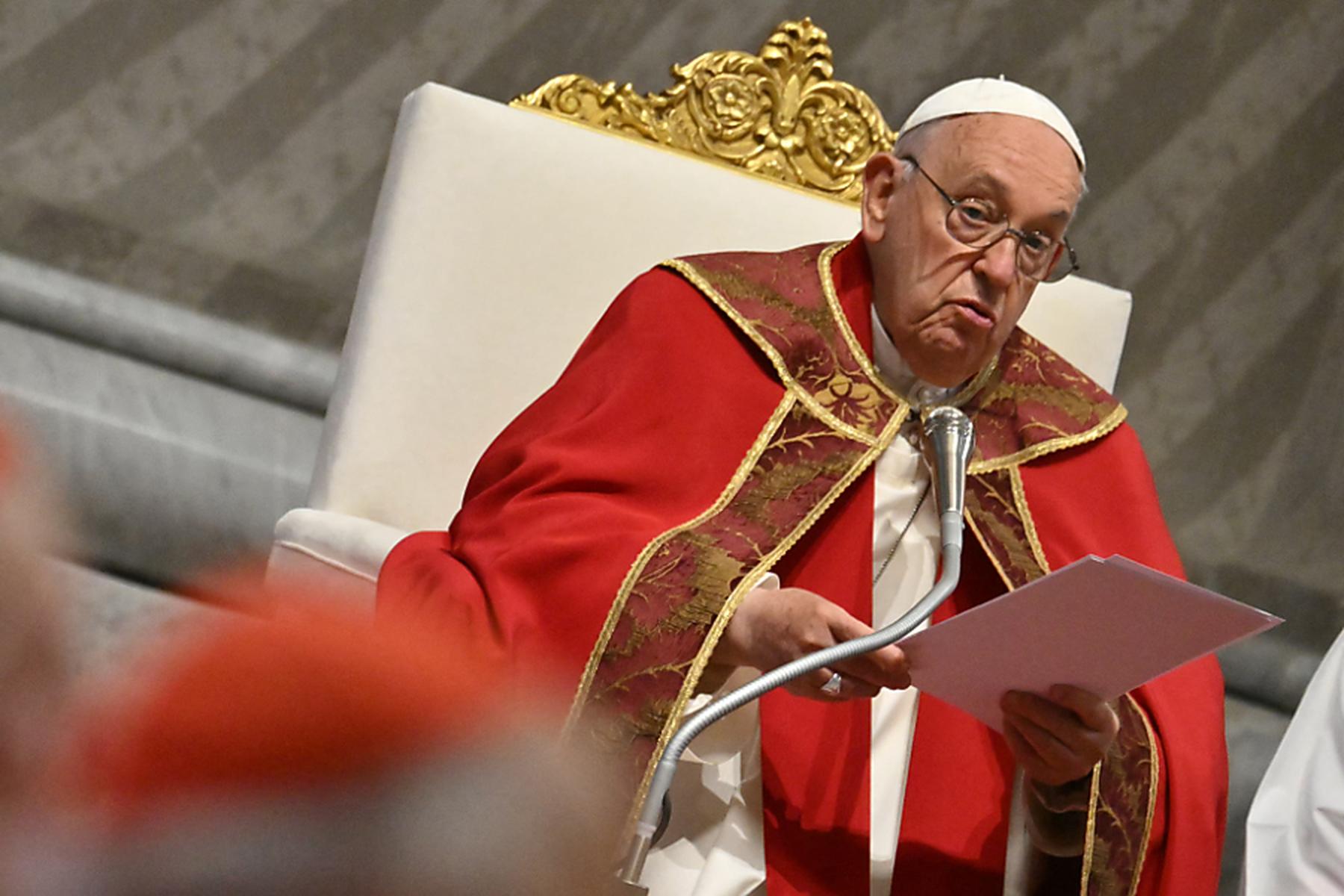 Vatikan: Papst zelebriert Pfingstmesse und erneuerte Friedensappell
