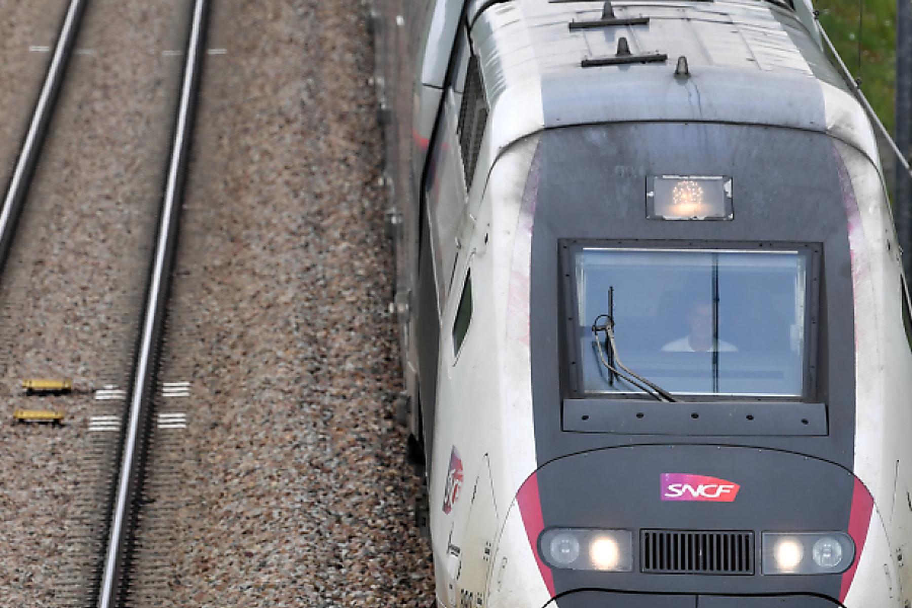 Paris: Festnahme nach Anschlägen auf Frankreichs Bahnnetz