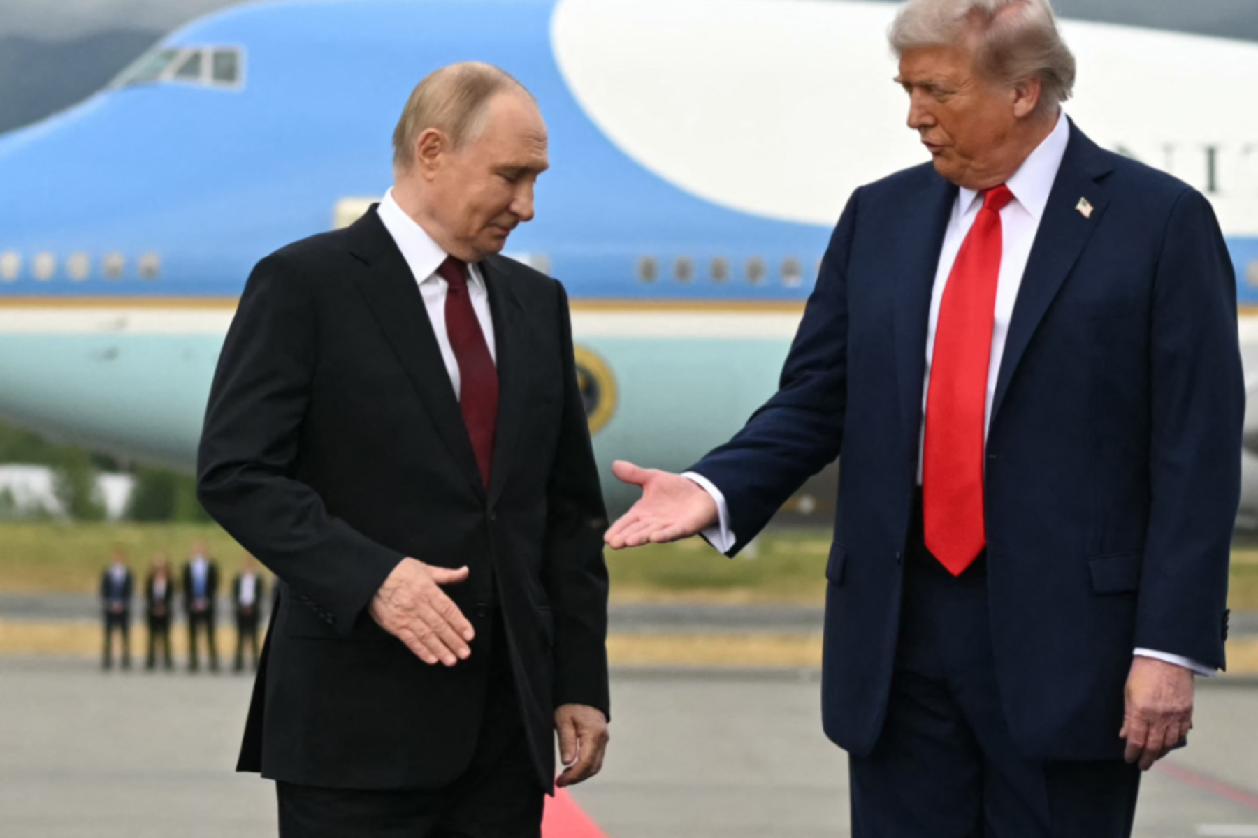 Gadys Geopolitik: Neigen Autokratien zum Krieg?