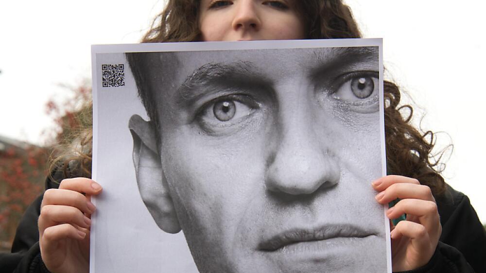 Kremlkritiker Nawalny meldet sich aus dem Gefängnis