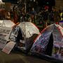 Angehörige der Geiseln schlugen ihre Zelte auf | Angehörige der Geiseln schlugen ihre Zelte auf