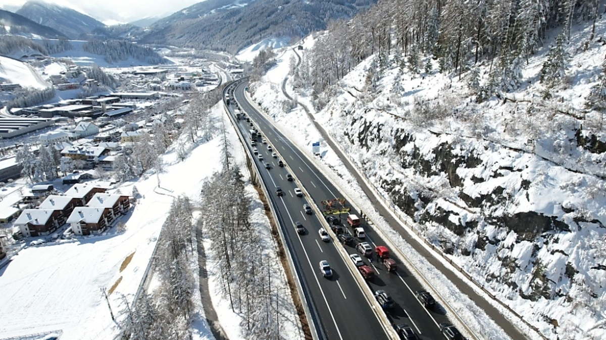 Auf der Brennerautobahn herrschte am Samstag wieder Stillstand | Auf der Brennerautobahn herrschte am Samstag wieder Stillstand