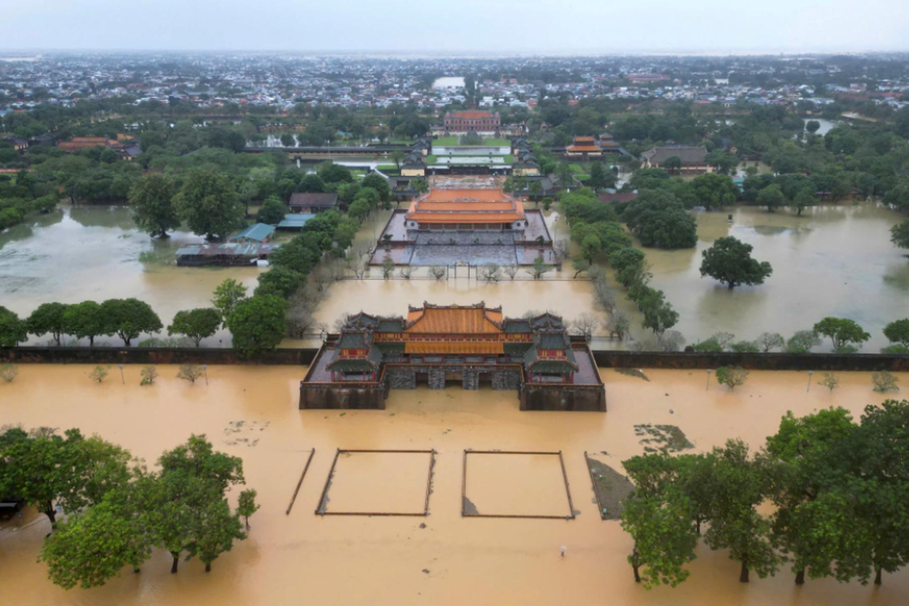 Hanoi: Rekordregen in Vietnam - Historische Städte unter Wasser