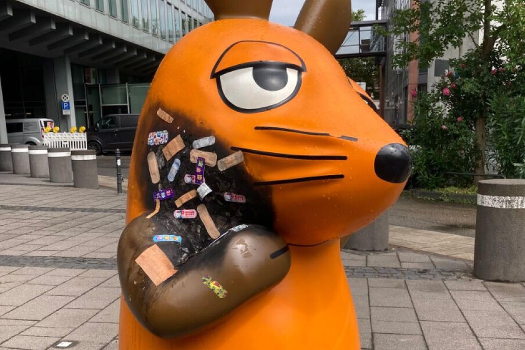 Köln: Anzeige nach "Brandanschlag" auf Maus-Figur in Köln