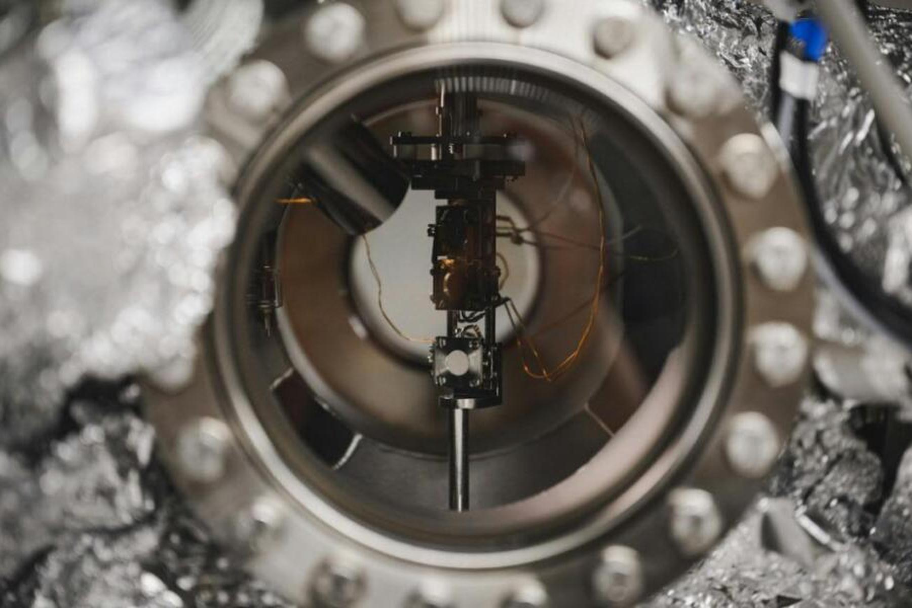 Wien/Bern/Washington: Einschläge von Mini-Meteoriten erzeugen dünne Mondatmosphäre