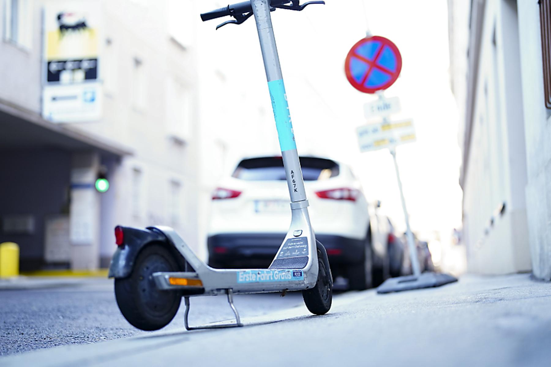 Wien: E-Scooter-Fahrer nach Unfall in Wien in Lebensgefahr