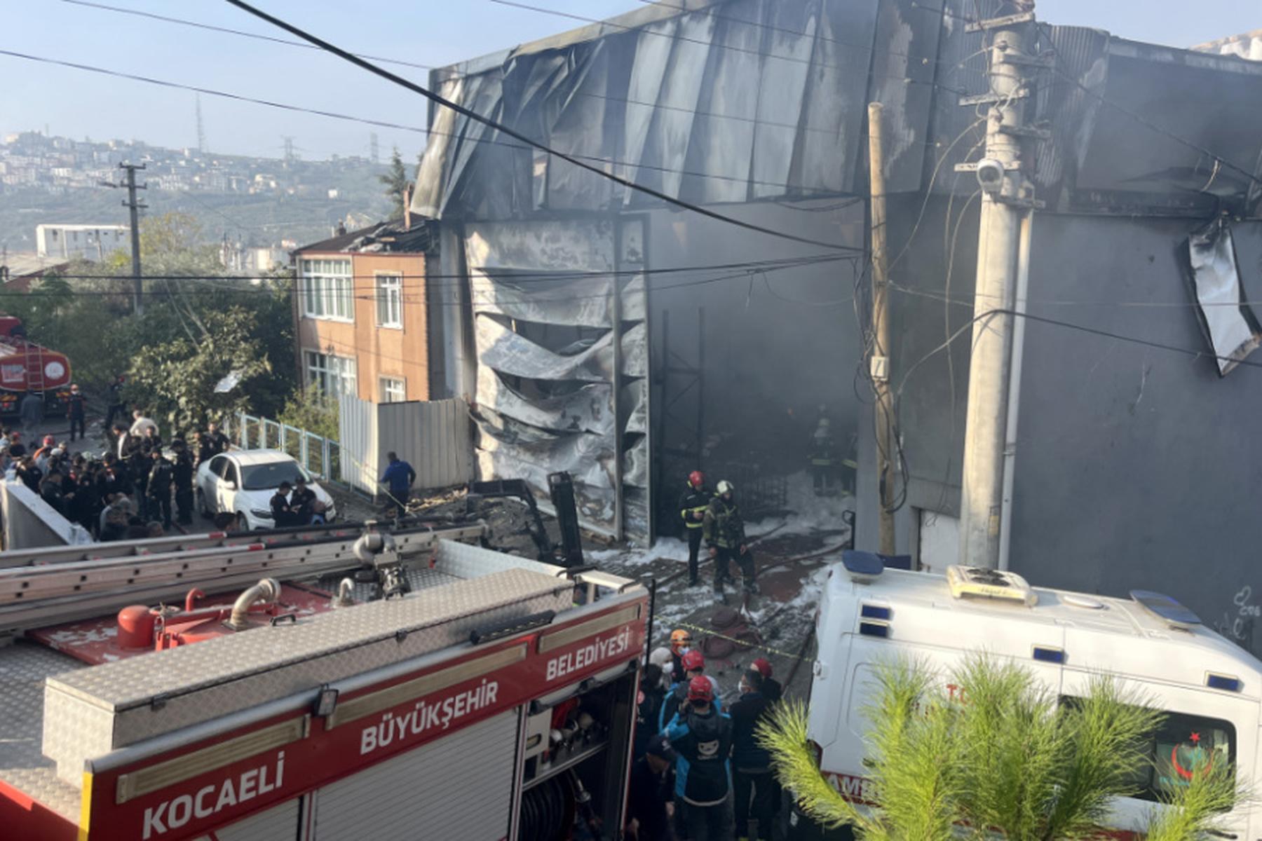 Ankara: Sechs Tote bei Brand in Parfüm-Lagerhaus in der Türkei