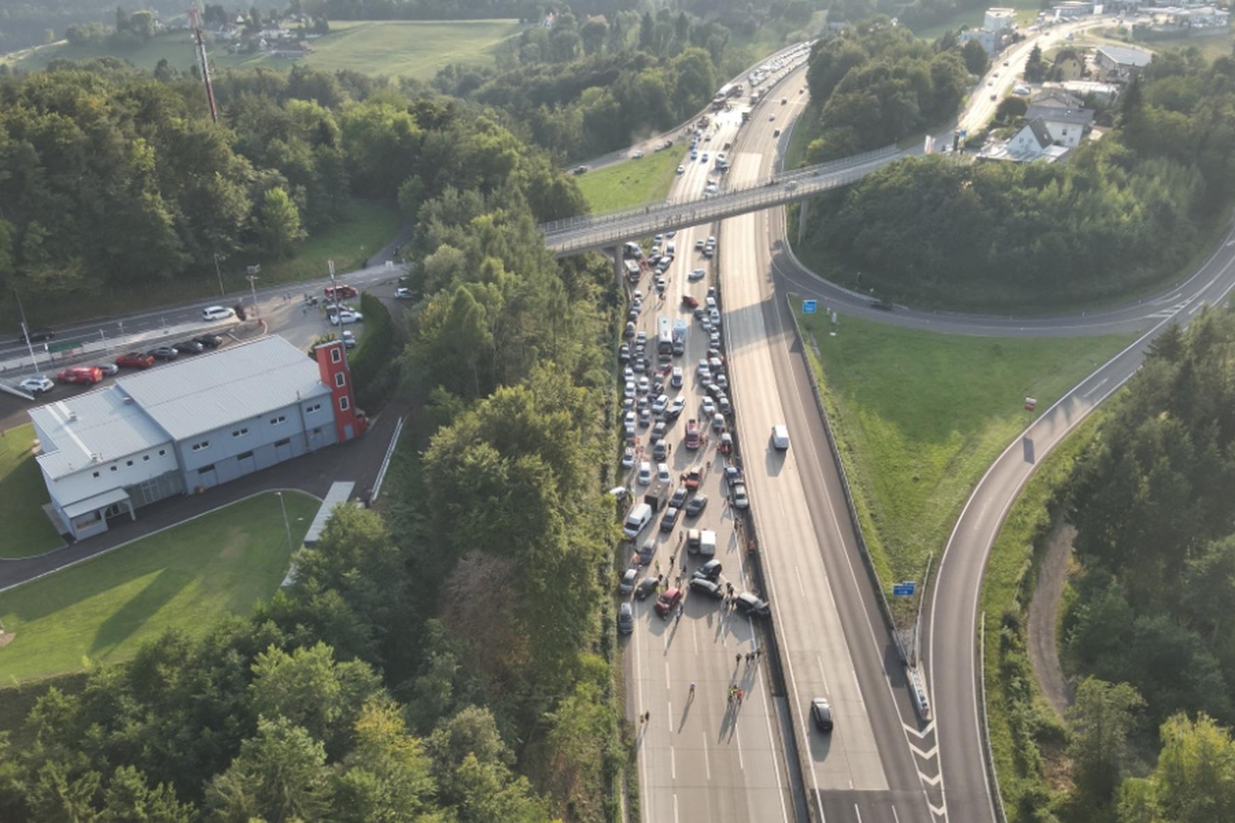 Laßnitzhöhe: A2 nahe Graz nach Massenkarambolage wieder frei
