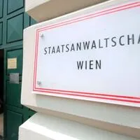 Anwalt vermutet Helfer bei Leichentransport