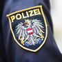Die Polizei in Vorarlberg ermittelt gegen einen unbekannten Täter. | Die Polizei in Vorarlberg ermittelt gegen einen unbekannten Täter.