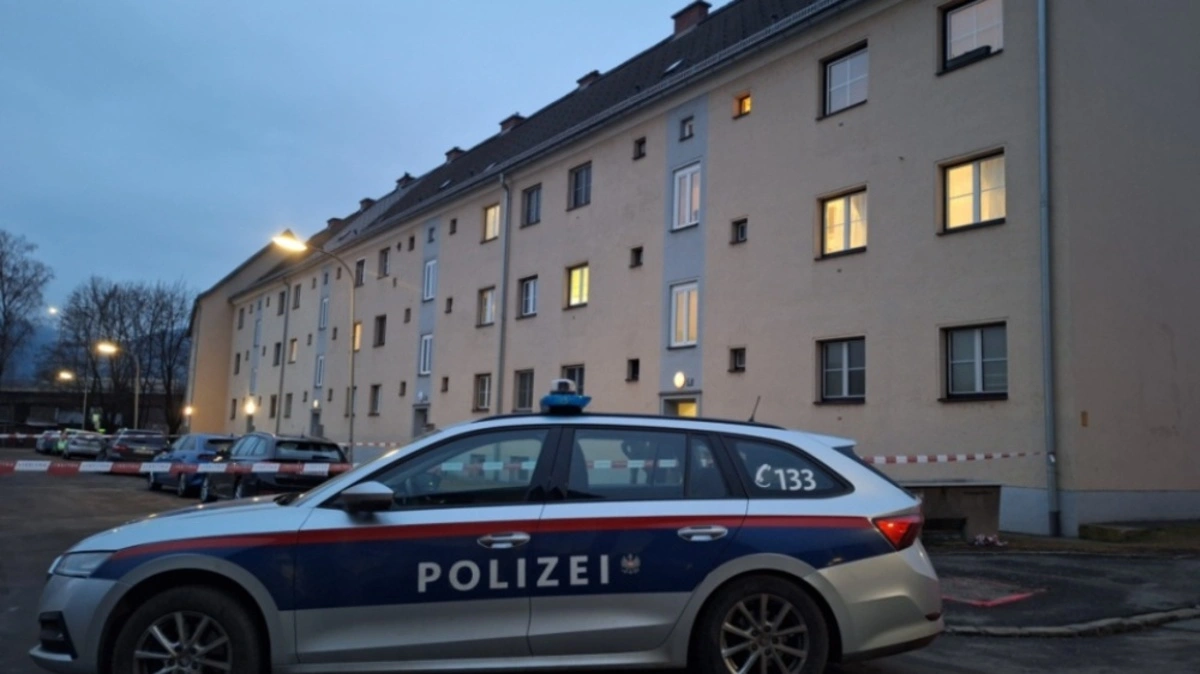 Am Freitag wurde die Bluttat in einer Wohnung in Leoben entdeckt | Am Freitag wurde die Bluttat in einer Wohnung in Leoben entdeckt