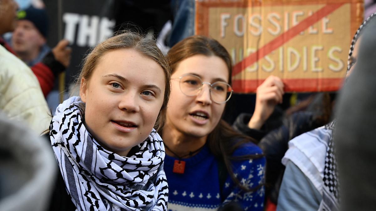 Thunberg nahm an einer Sitzblockade teil | Thunberg nahm an einer Sitzblockade teil