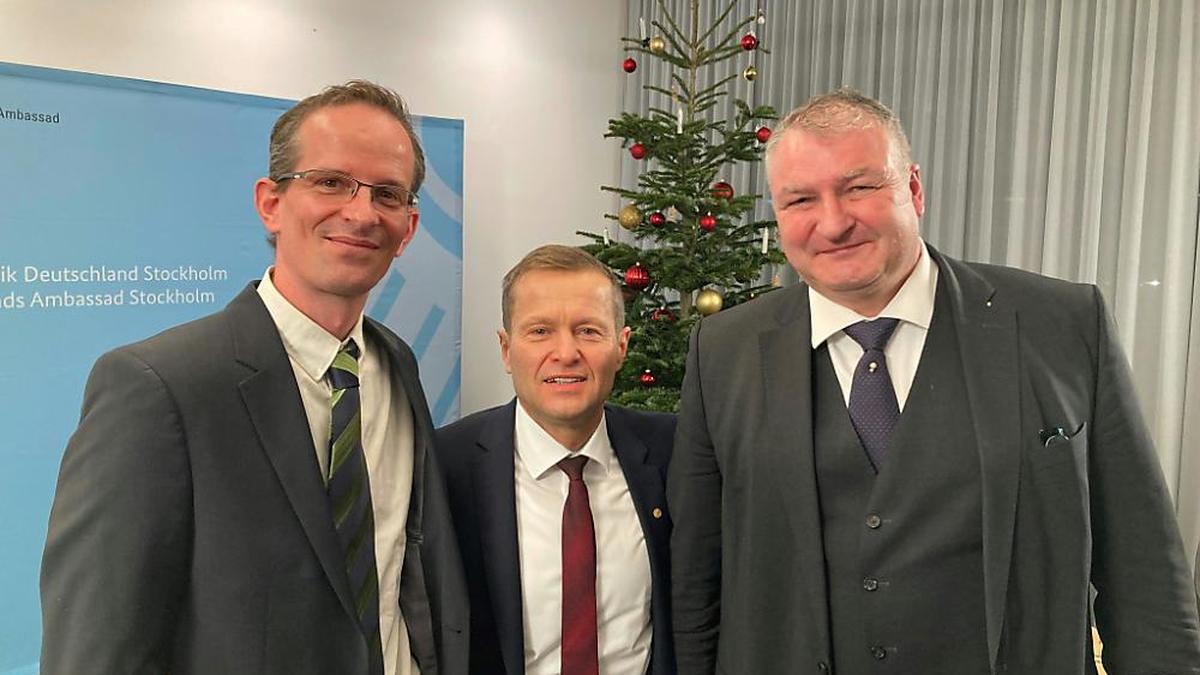 Nobelpreisträger Ferenc Krausz mit seinen Wiener "Helden" Michael Hentschel und Reinhard Kienberger | Nobelpreisträger Ferenc Krausz mit seinen Wiener "Helden" Michael Hentschel und Reinhard Kienberger