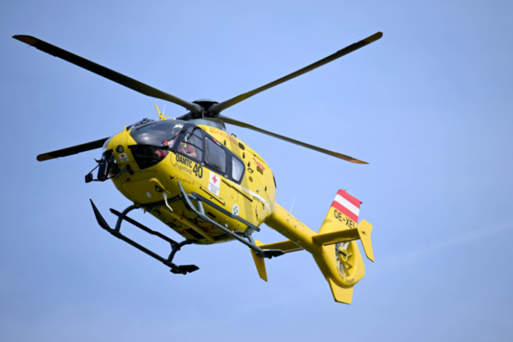 Autolenkerin nach Notfall in Osttirol schwer verunfallt