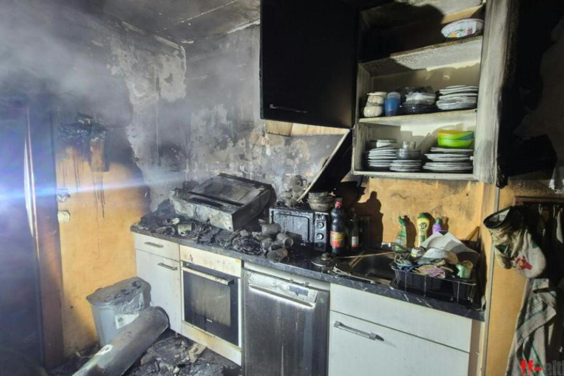 Althofen: Feuerwehr rettete in Kärnten Frau aus brennendem Haus