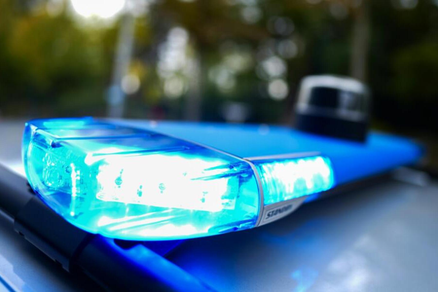 Schörfling: Fußballrowdys gingen auf drei Auto-Insassen in OÖ los