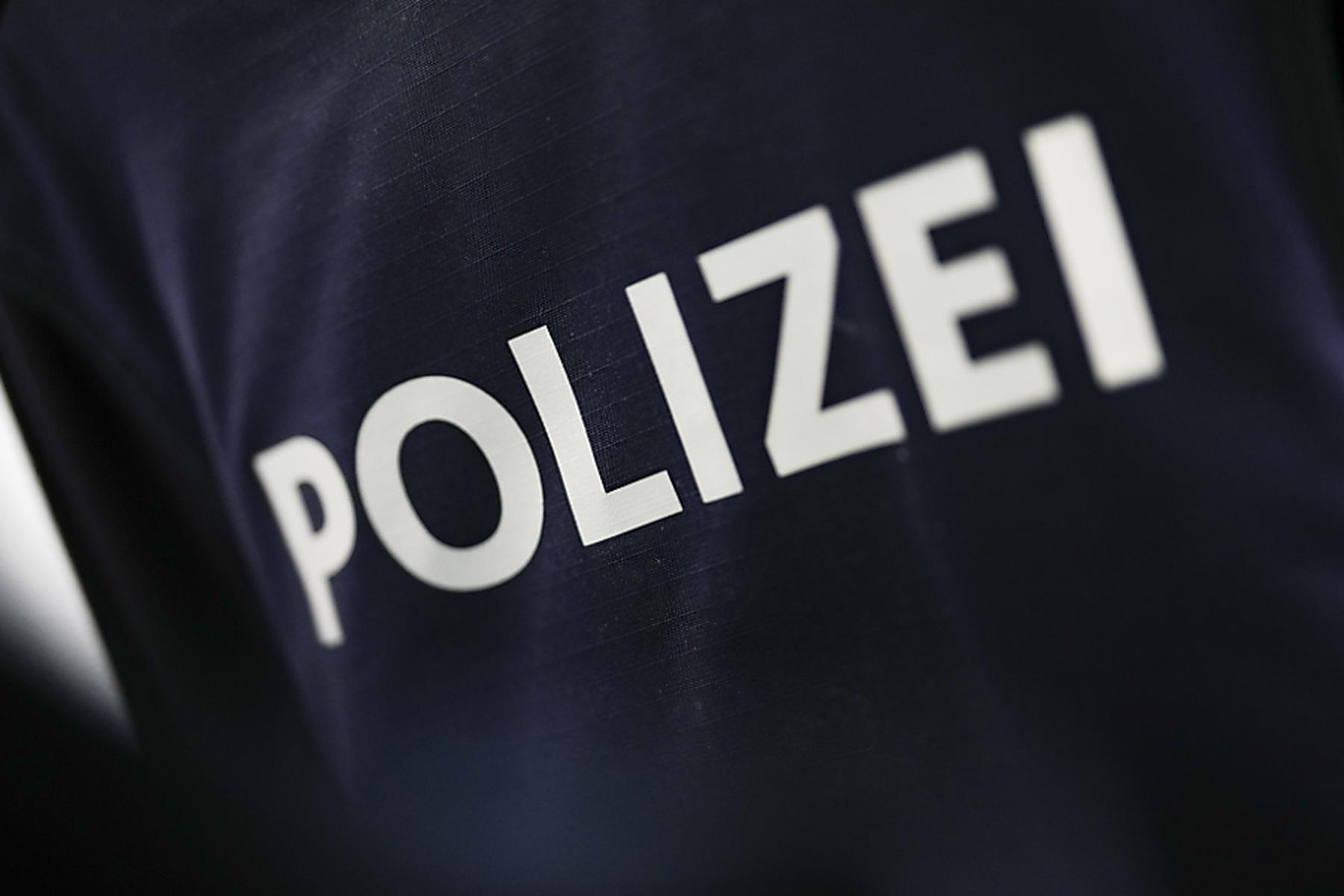 Wien: Polizist in Favoriten von Stichschutzweste gerettet