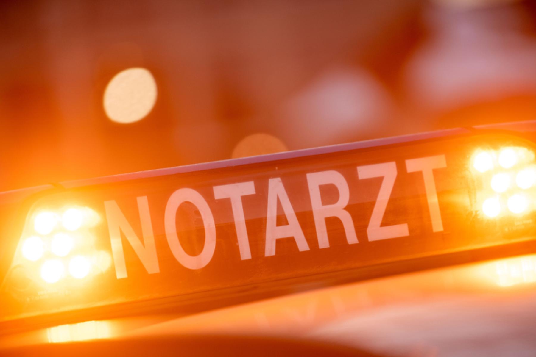 Alkoven: Zwölf Verletzte bei Kollision von Auto und Linienbus