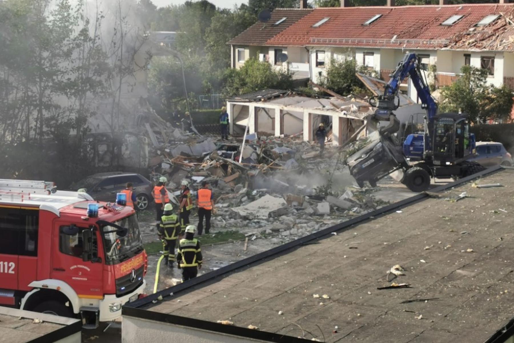 Memmingen: Reihenhaus in Deutschland nach Explosion eingestürzt