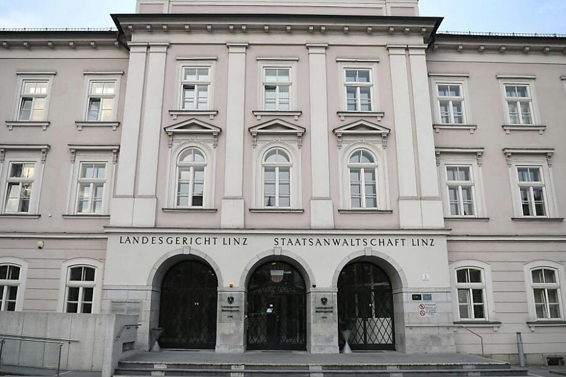 Linz/Reichenthal/Schlägl: Prozess nach Bankomat-Sprengungen im Mühlviertel