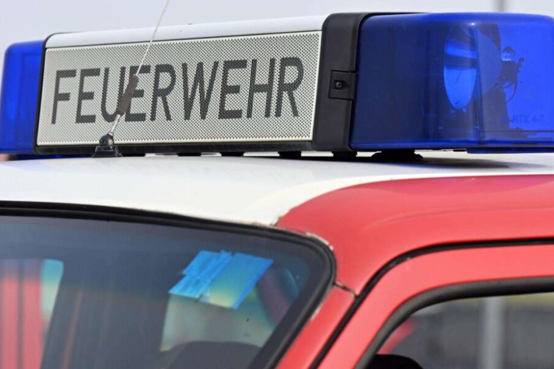Bad Häring: Feuerwehr-Großeinsatz nach Kaminbrand in Tirol