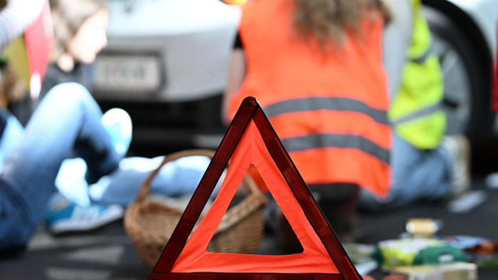 Passanten versuchten noch zu helfen, aber leider erfolglos | Passanten versuchten noch zu helfen, aber leider erfolglos