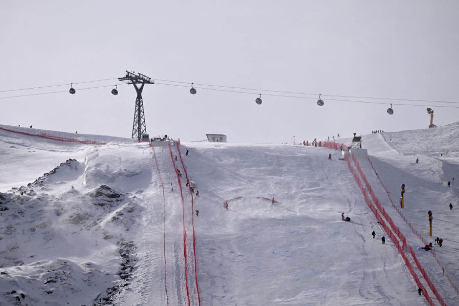 Sölden: Deutscher Tourist steckte in Sölden in Spalt fest