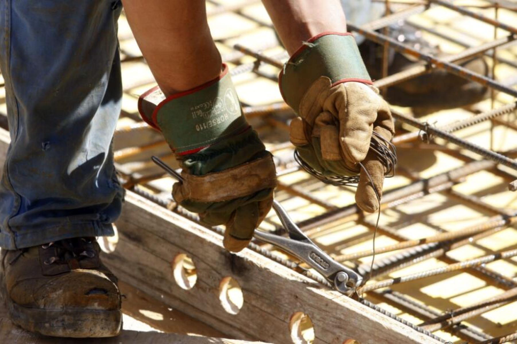 Steyr: Mann auf Baustelle in Steyr von Betonelement erschlagen